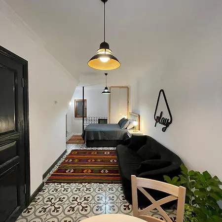 Balat Homes & Nick Apartmán