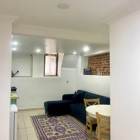 Balat Homes & Nick דירה