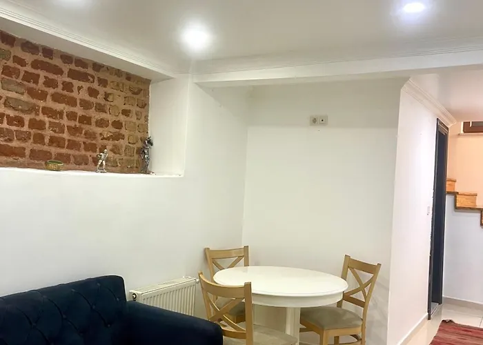 Balat Homes & Nick Apartmán